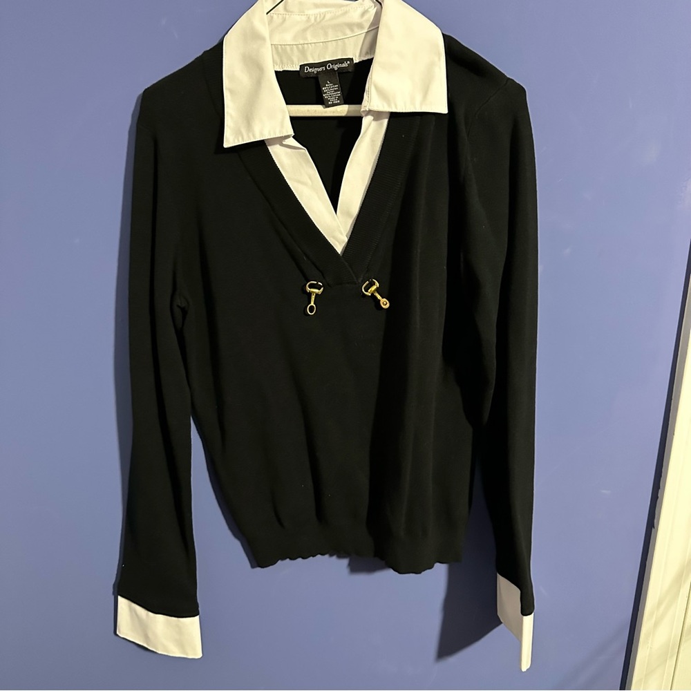 Designers Originals Black Sweater with White Collar 80 Cotton Old Money